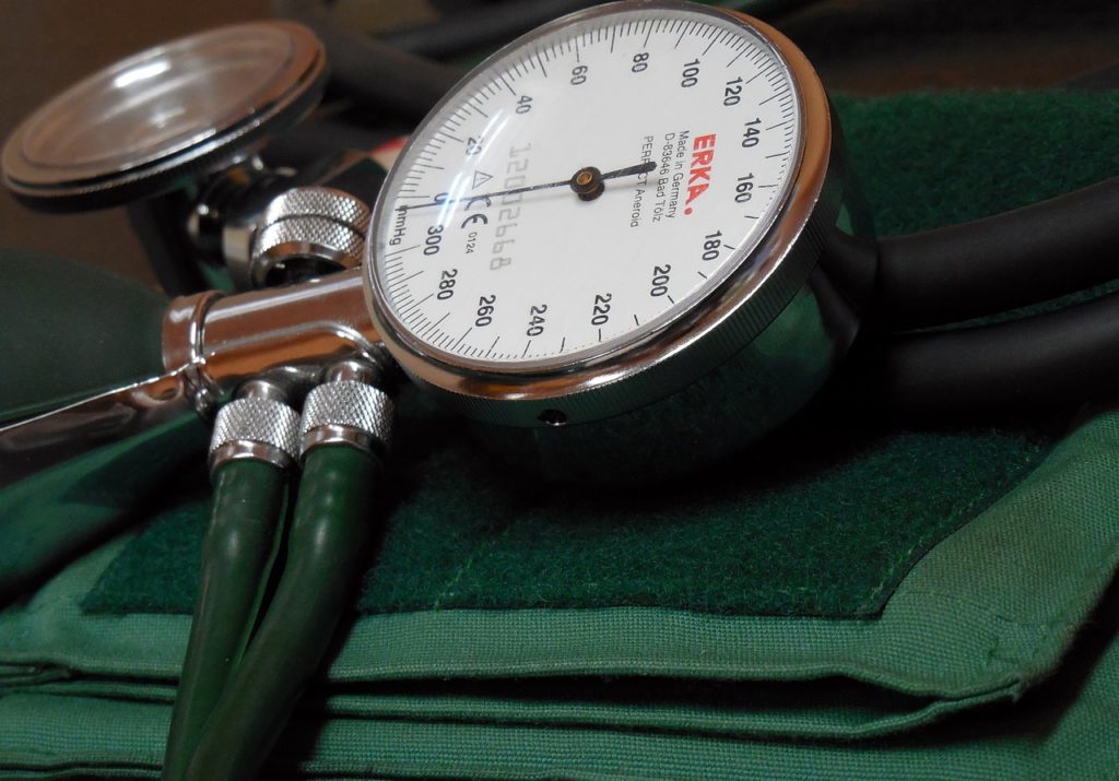 sphygmomanometer, medicine, blood pressure